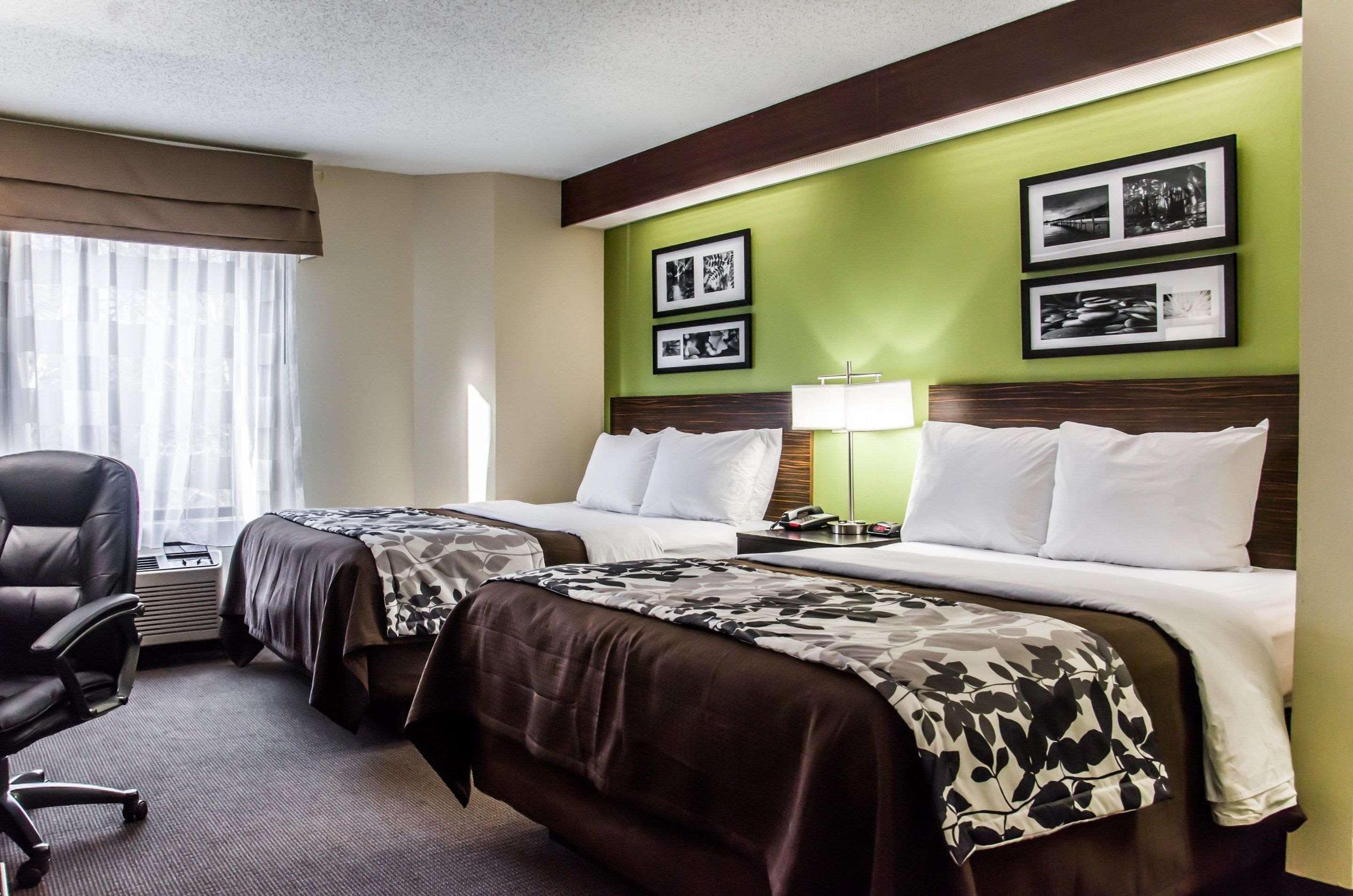 Sleep Airport - Billy Graham Parkway Hotel