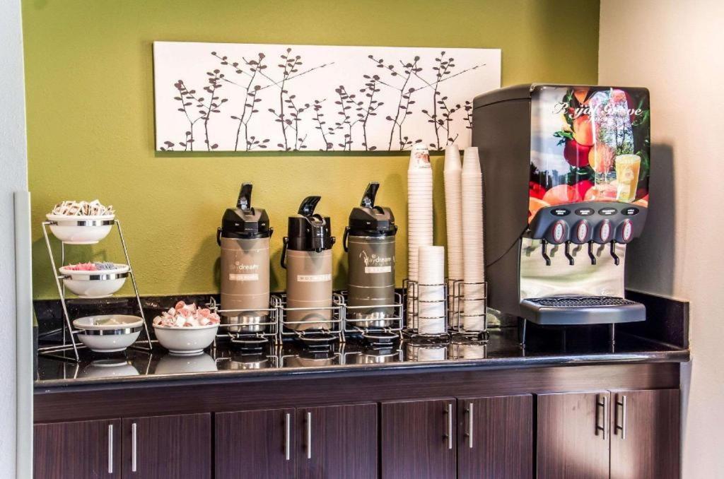 Sleep Airport - Billy Graham Parkway Hotel Charlotte
