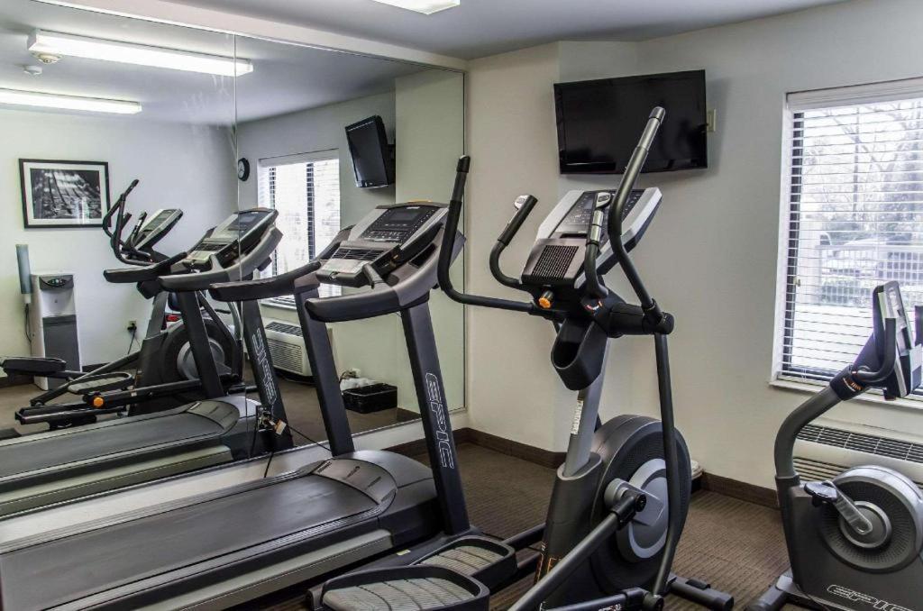 Sleep Airport - Billy Graham Parkway Hotel Charlotte